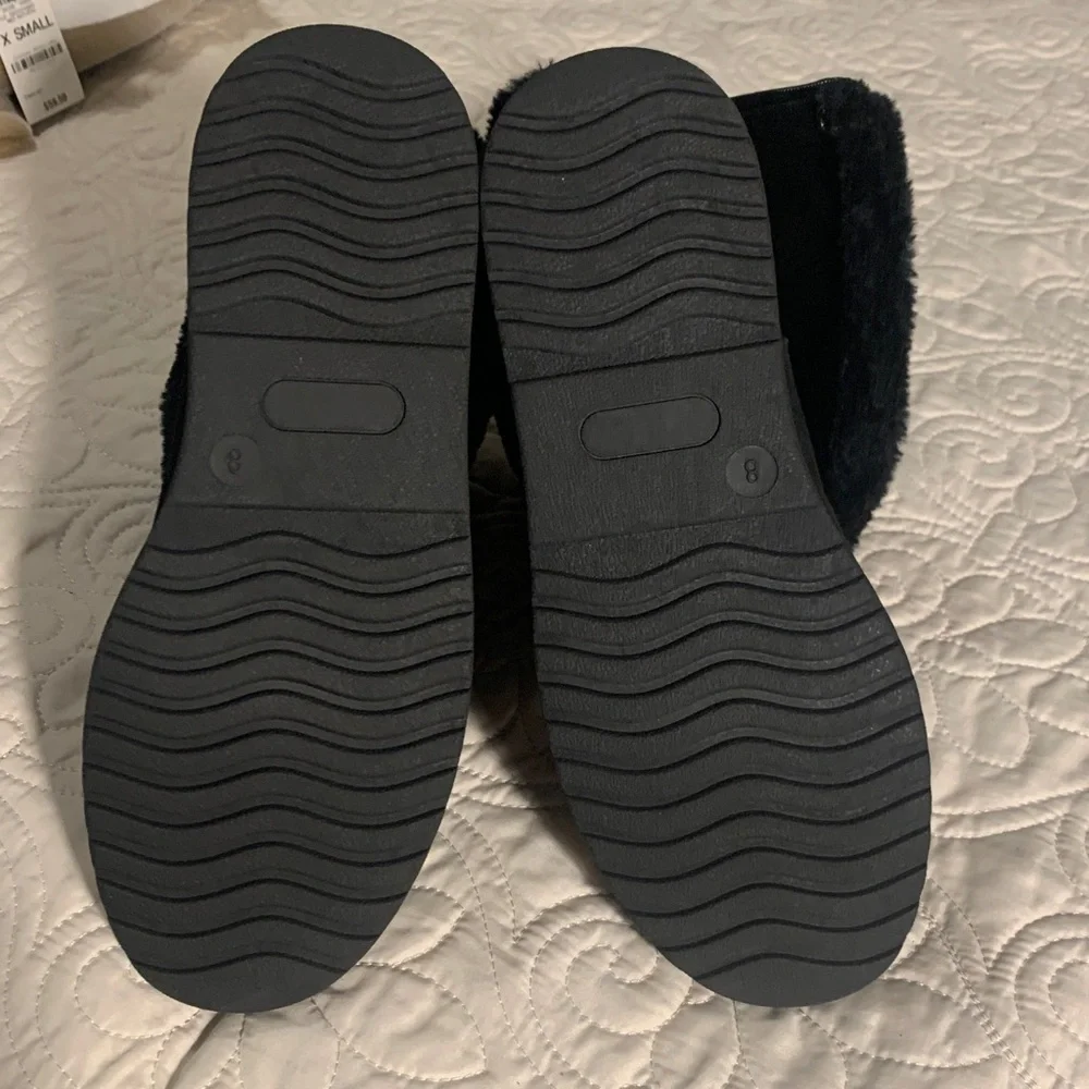 Universal Thread Black Suede Boots NWOT size 8